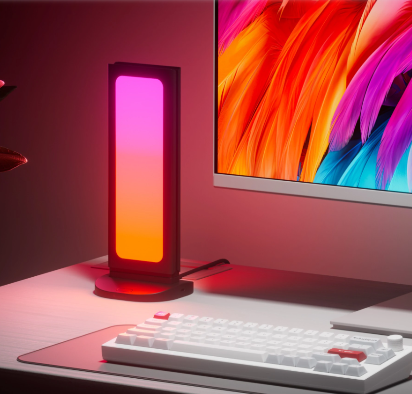 Nanoleaf Gaming Dock Desk Lamp