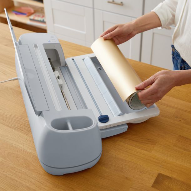 CRICUT Roll Holder (2009039)